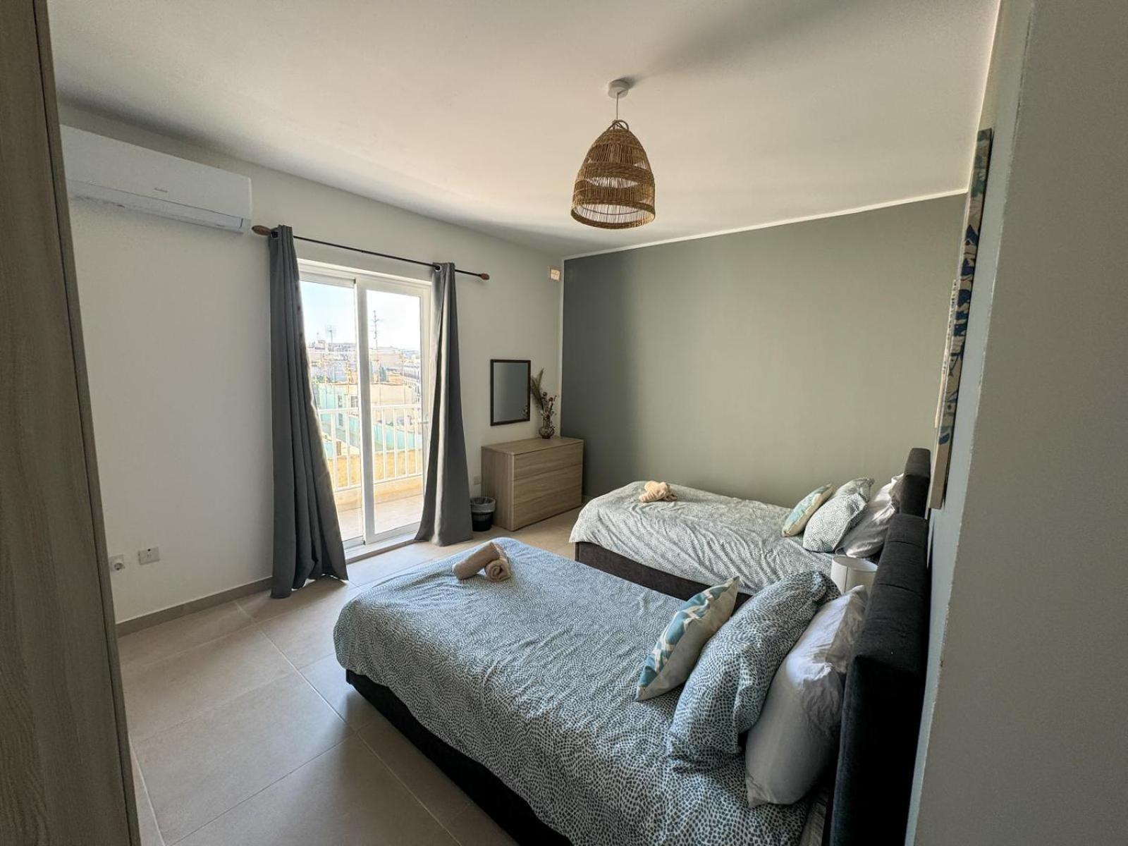 Centrally Located, Well Equipped, Stylish Flat. 圣保罗湾城 外观 照片