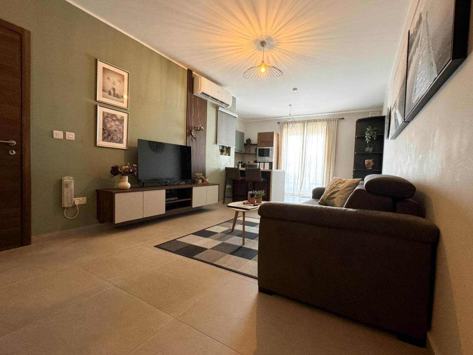Centrally Located, Well Equipped, Stylish Flat. 圣保罗湾城 外观 照片